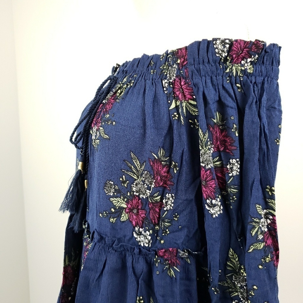 Crescent "olivia"off the shoulder rayon top size small - Picture 5 of 7